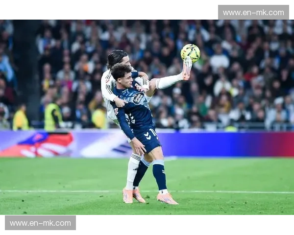 皇马边路宽度利用策略 卡雷拉斯弗兰加西亚插上时机分析